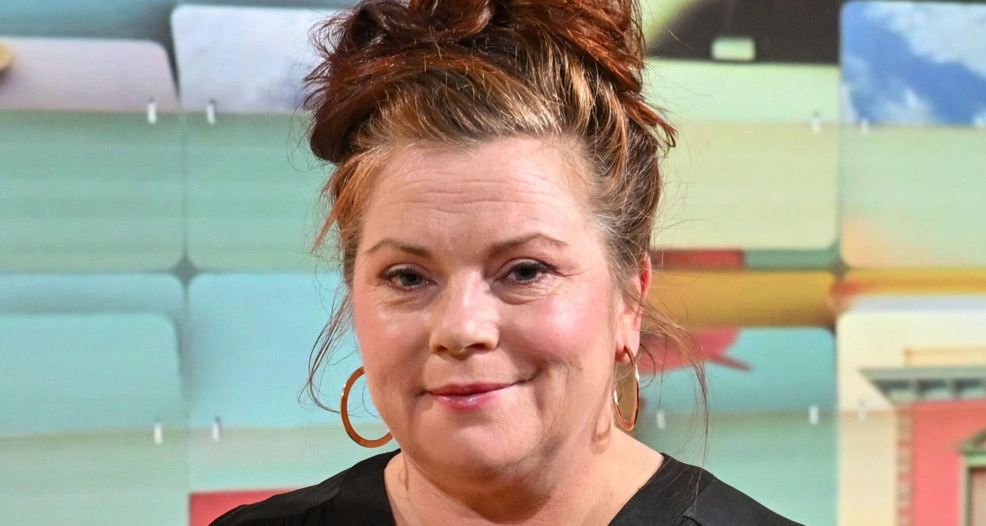 Kiti Kokkosen tonttulakki röhäyttää naurut