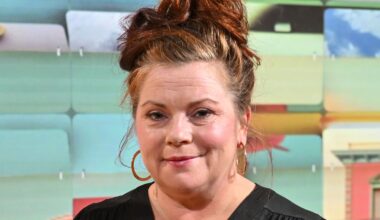 Kiti Kokkosen tonttulakki röhäyttää naurut