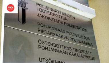 Pohjanmaan poliisilaitoksen Pietarsaaren poliisiasema sekä Pohjanmaan käräjäoikeus 18. kesäkuuta 2023.