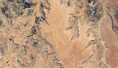 Australian erämaahan ilmestyi vuonna 1998 avaruuteen asti näkyvä mieshahmo – Kukaan ei vieläkään tiedä sen tekijää