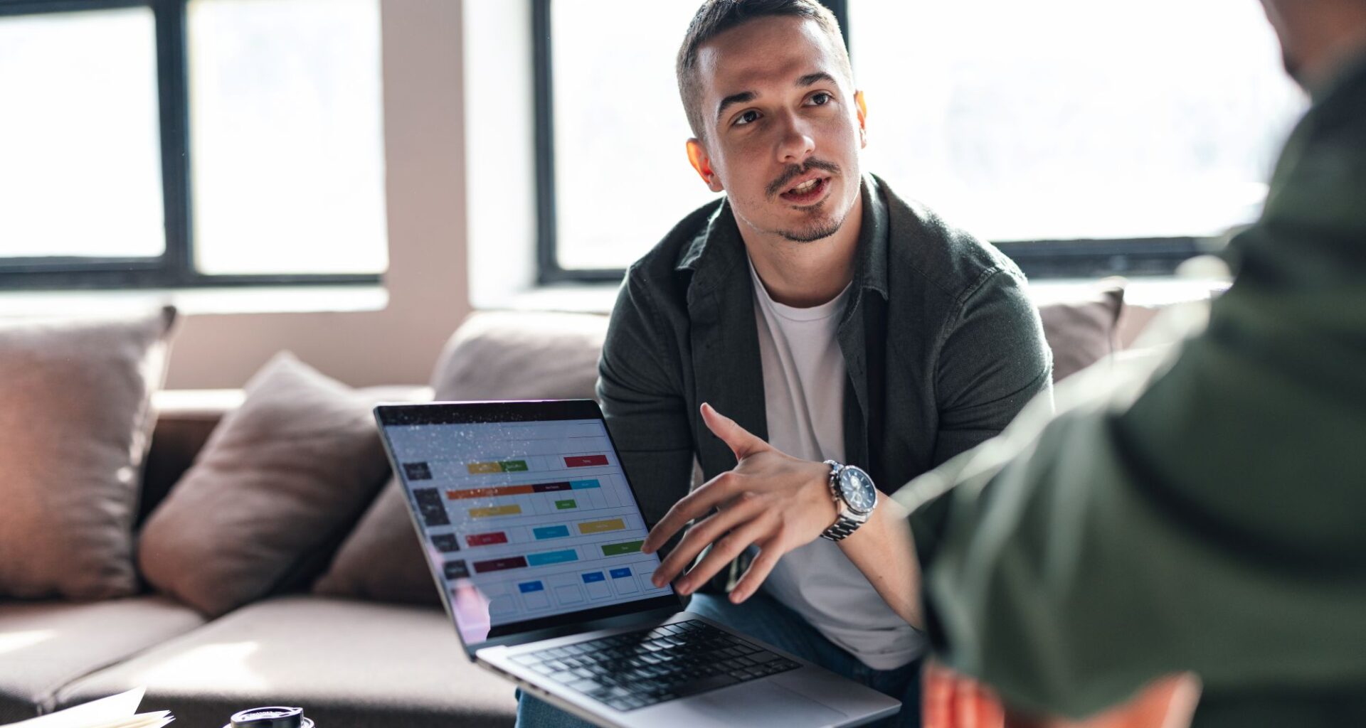 Nuori yrittäjä, haku suosittuun mentorointiohjelmaan taas auki