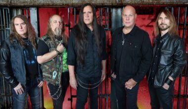 Heviveteraani uudisti miehistönsä Megadethistä ja Alice Cooperin riveistä tutuilla hahmoilla - Uusi single videoineen julki