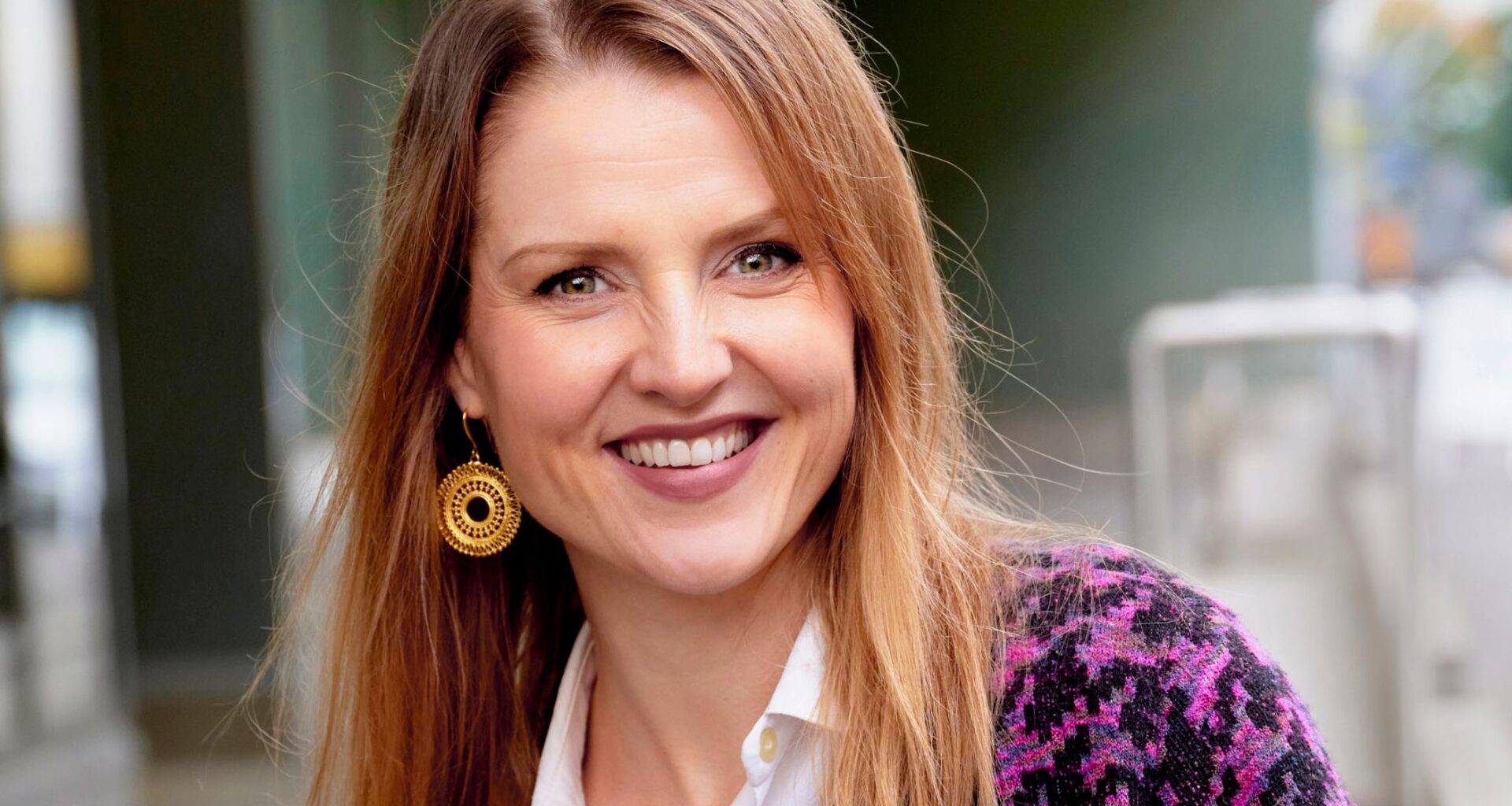 Näyttelijä Helmi-Leena Nummela menee naimisiin