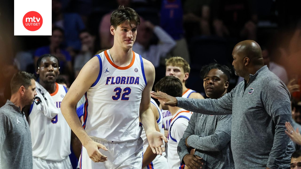 Olivier Rioux erottuu pituudellaan koripallokentälläkin.