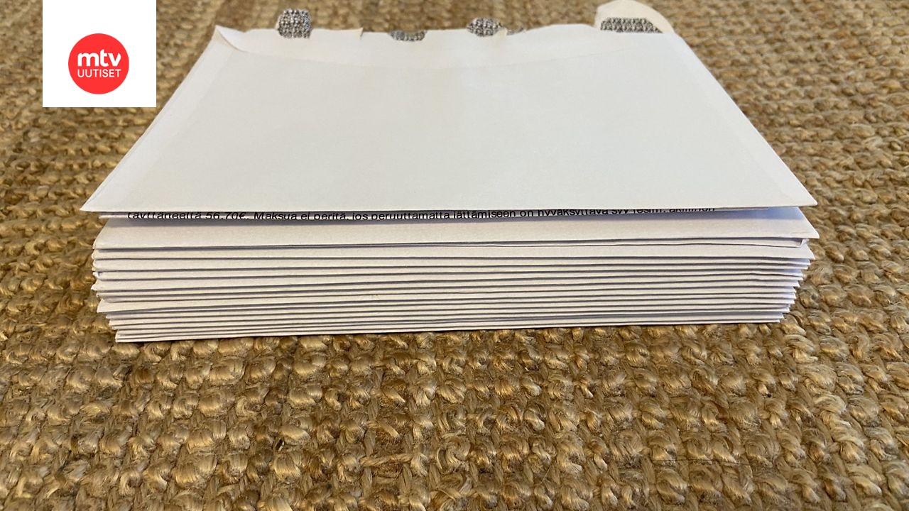 Tiina kertoo, ettei kaikkia kirjeitä ole vielä ehditty avaamaan. Hus on kertonut, että sisältö on sama kuin aiemmissa kirjeissä.