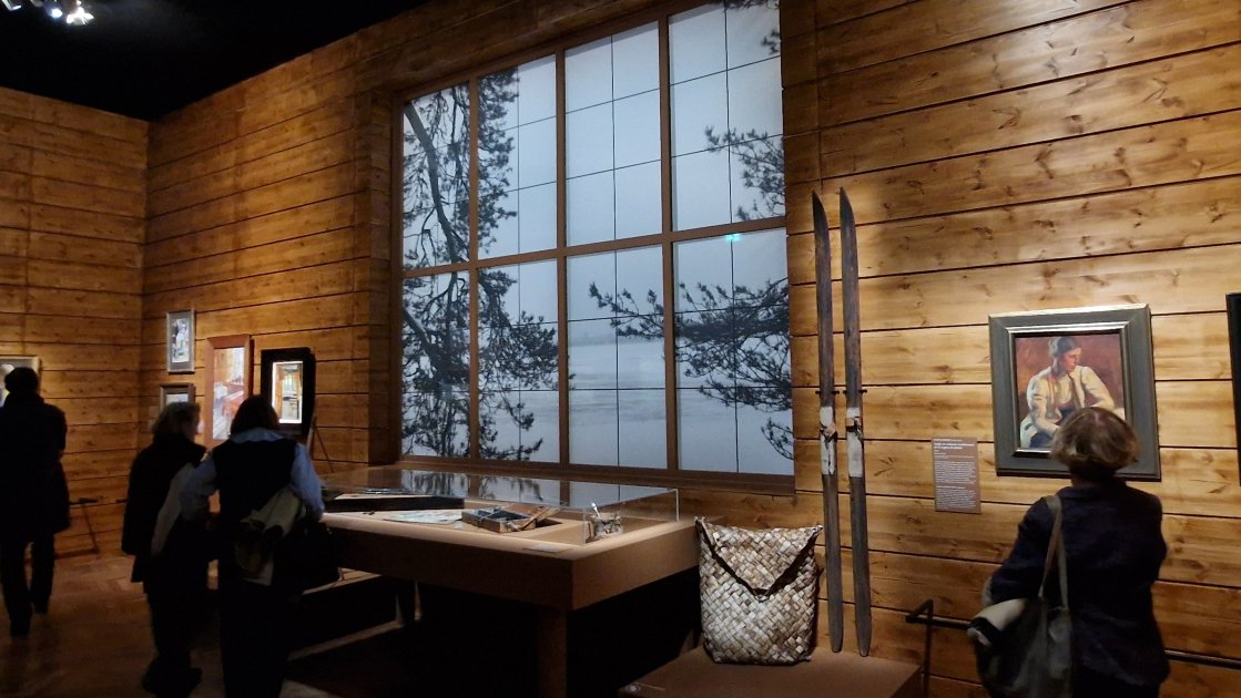 ”Lumen maalari” Pekka Halosen näyttely avautuu Pariisissa