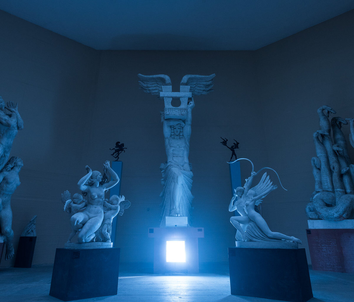 Arvio: Perturbatorin värikirjo on haalistunut - Age of Aquarius ei tempaa mukaansa