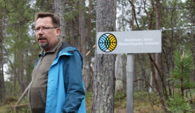 Asemanjohtaja Otso Suominen pitää opiskelijoiden pääsyä kenttäasemille tärkeänä.