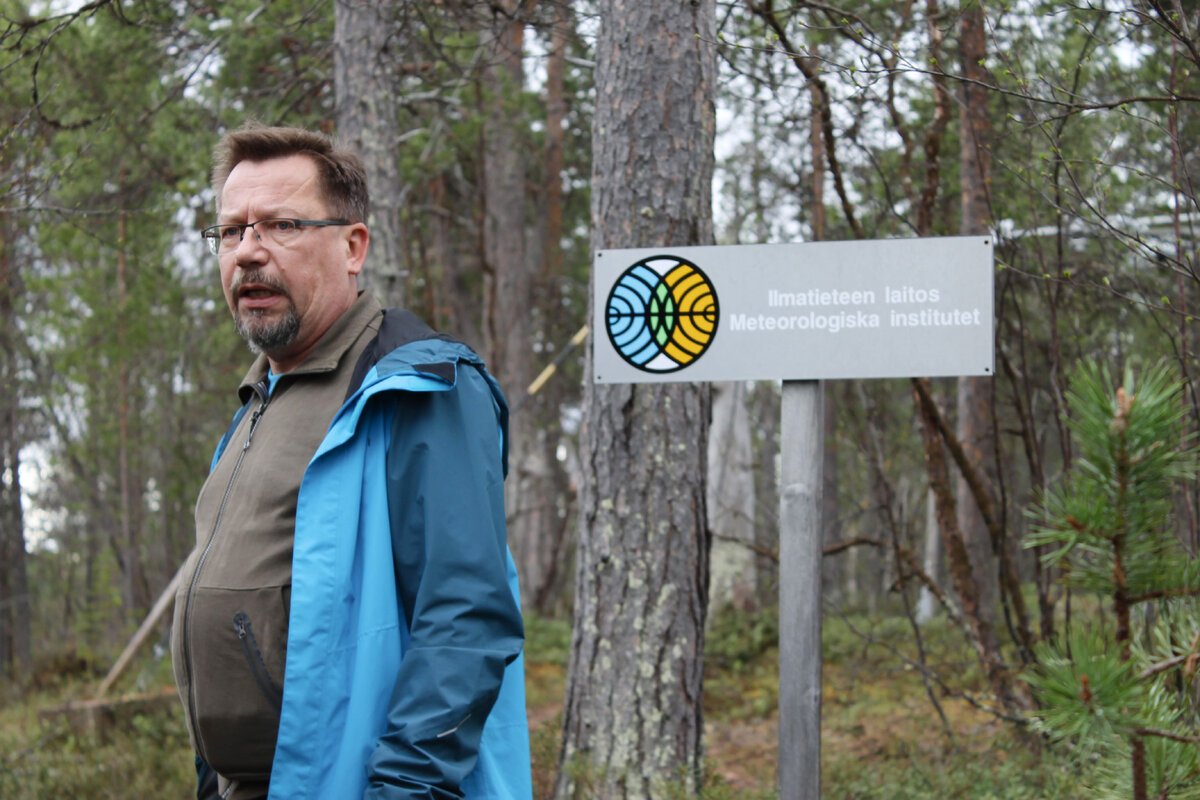 Asemanjohtaja Otso Suominen pitää opiskelijoiden pääsyä kenttäasemille tärkeänä.