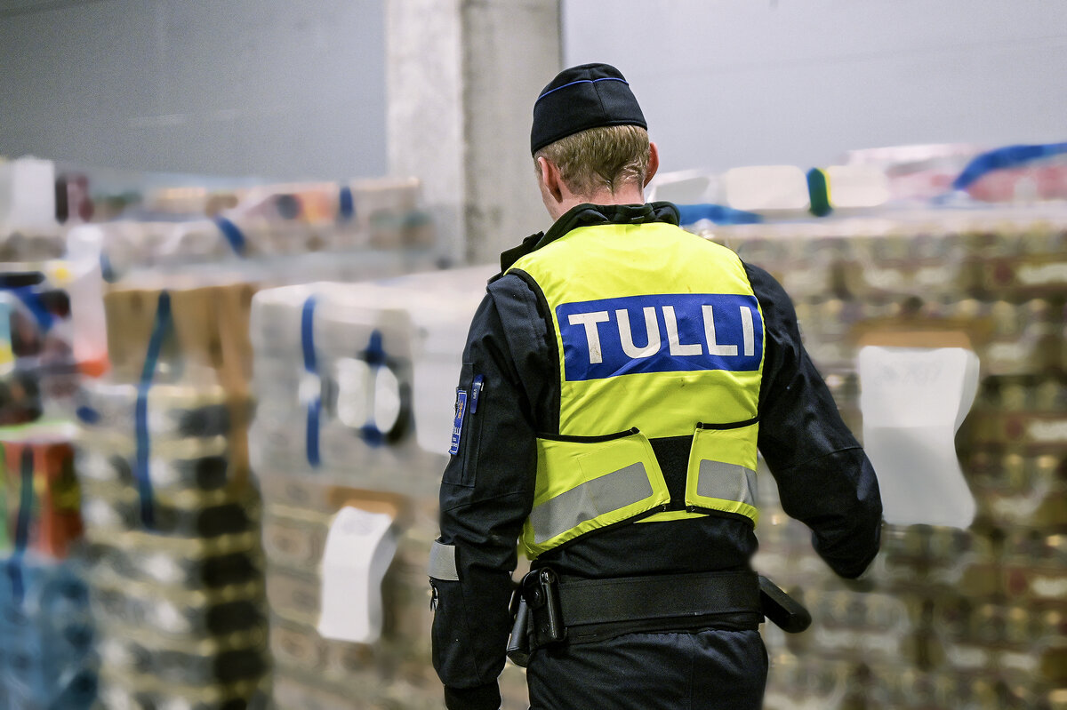 Arkistokuva tullin varastosta Helsingissä.