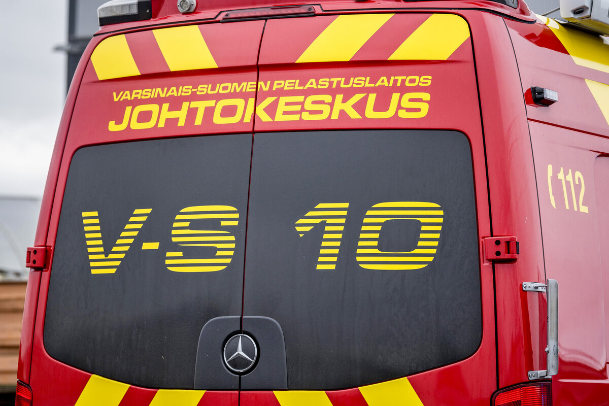 Poliisi tutkii Raision Kerttulan kerrostalopaloa