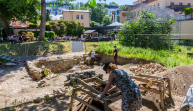 Runsaat ja paikoin erittäin hyvin säilyneet kulttuurikerrokset, vuosikymmeniä jatkunut kaupunkiarkeologinen kaivaustoiminta ja monipuolinen historiallinen lähdeaineisto tarjoavat tutkijoille erinomaiset mahdollisuudet lähestyä kysymystä kaupungin iästä.