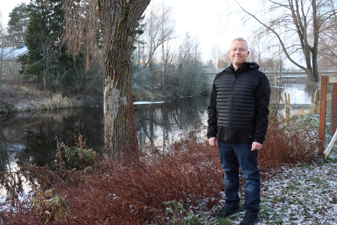 Jukka Risikko toteaa olevansa iloinen siitä, että päätti aikoinaan laittaa kuviaan julki. Ilman sometilejä ei kuvia olisi läydetty esimerkiksi postimerkkeihin.