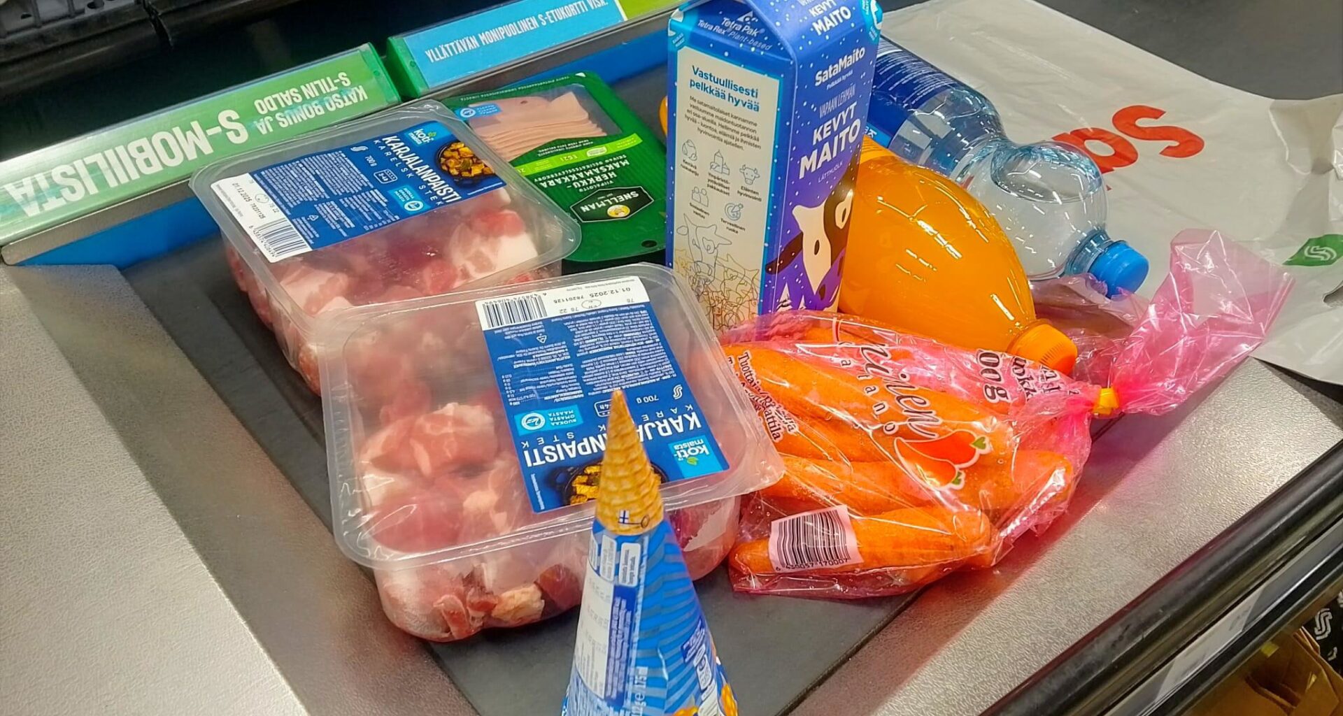 S-marketin myyjä keksi huijauskikan - teki 12 200 euron tilin