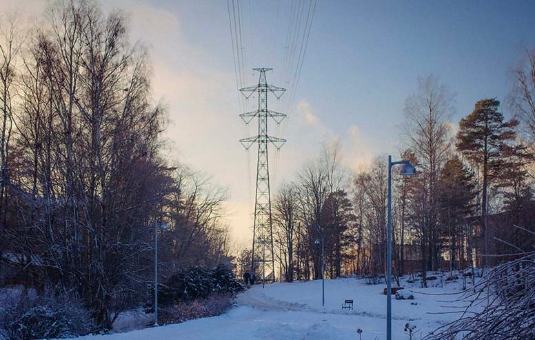 Pörssisähkölle ennakoidaan maltillista hintaa – mutta kylmä kuukausi voi yllättää