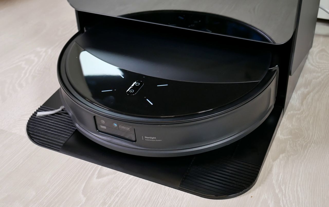 Video: Esittelyssä nykyaikaisten robotti-imurien kyvyt eri hintaluokissa