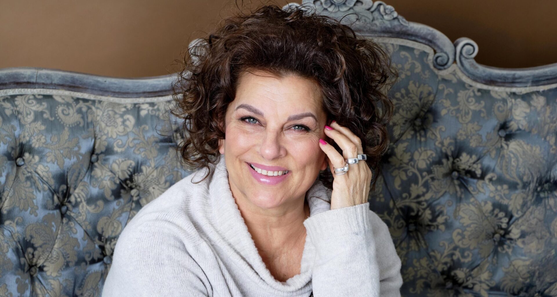 Satu Silvo sai puolisoltaan lahjaksi marttyyrinviitan