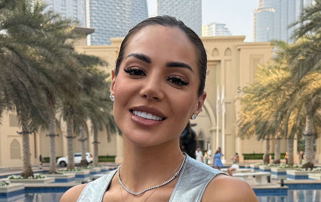 "Huono esimerkki nuorille tytöille ja naisille"