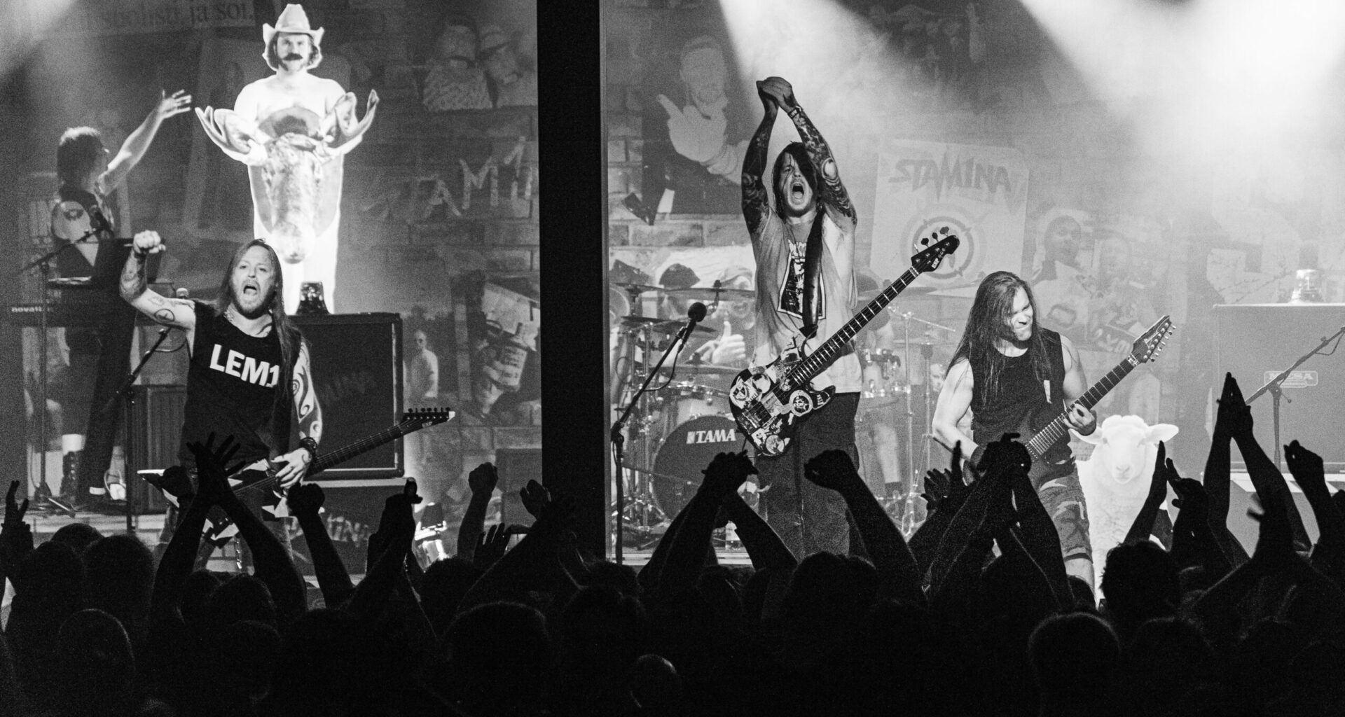 Lemin lehmipoikien hikiset karkelot - Stam1na Tampereella, raportti ja kuvat