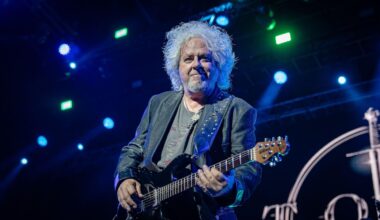 Toton kitaristilegenda on kypsä poskeiluun yhtyeen nykykokoonpanosta - "Saan siitä paljon paskaa niskaan"