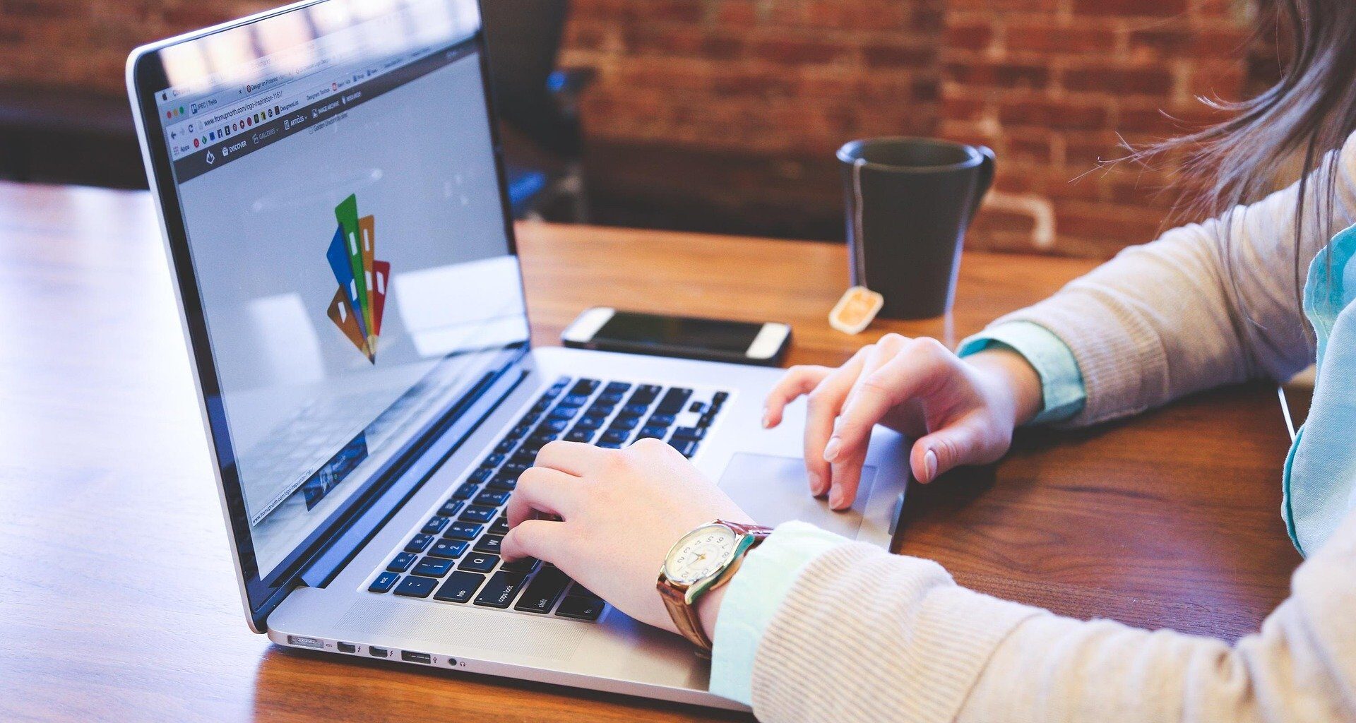 Tekoäly mullisti markkinoinnin, käyttö lähes kaksinkertaistui vuodessa