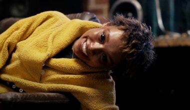 Hauska kauhuleffa Talk to Me saa jatkoa – toteutustapa erittäin poikkeuksellinen