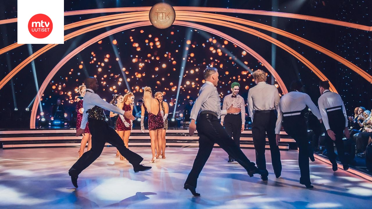 Tanssiraati: Tähtiparit ensi kertaa kahden tanssin pyörityksessä