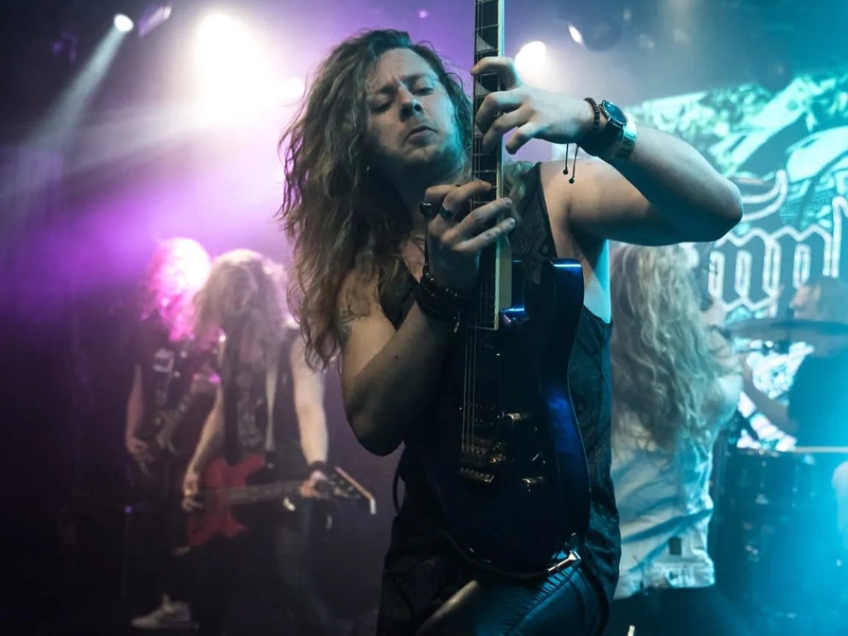 Rockyhtye Temple Ballsin kitaristi Niko Vuorela on kuollut