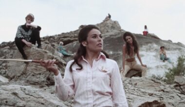 Vain aikuisille: Ilmaiskatselussa brutaali eksploitaatiolänkkäri – armoton naisjoukko hallitsee autiomaata