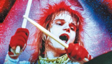 Kirja-arvio: Twist Twist on lämminhenkinen dokumentaari suomalaisen rockrumpaloinnin ensimmäisestä superstarasta