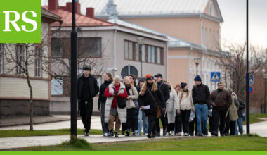 Oulun yliopiston arkkitehtiopiskelijat kiertelivät Vanhassa Raahessa – Vanhoissa rakennuksissa olisi heidän mielestään runsaasti potentiaalia, jos niistä huolehdittaisiin
