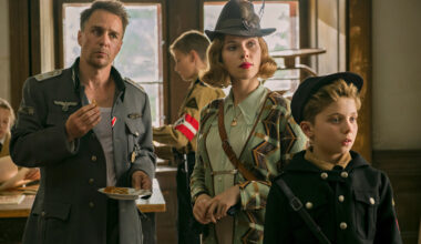 Jojo Rabbit on koskettava natsi-Saksaan sijoittuva musta komedia