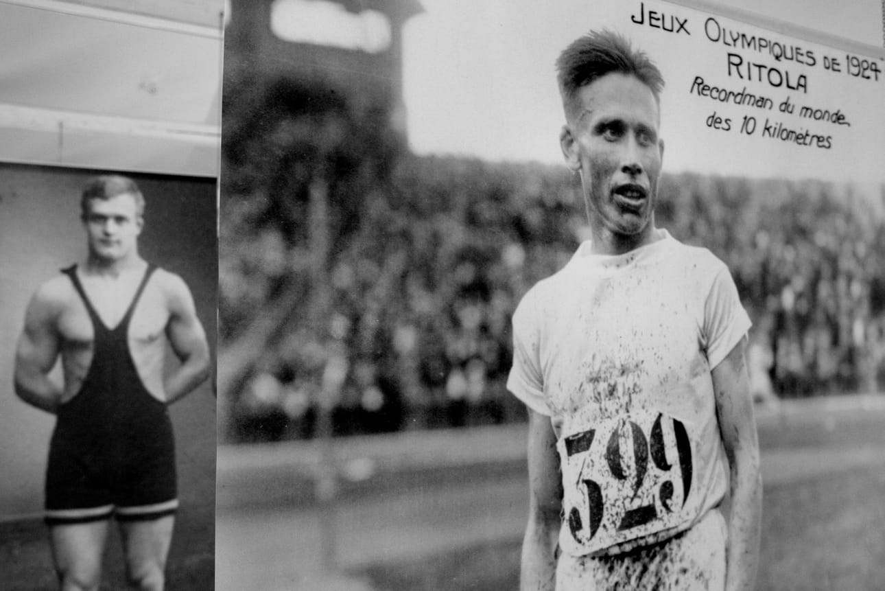 Kestävyysjuoksija Ville Ritola sai menestystä myös painimolskilta. Kuva Terveyttä liikunnasta, urheutta urheilusta -näyttelystä vuodelta 2015. Arkistokuva.