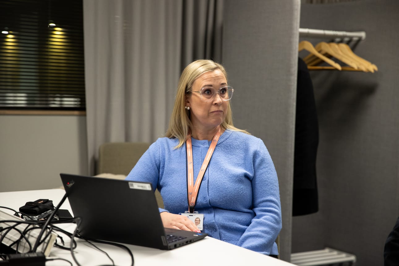 Työsuojelupäällikkö-asiantuntija Anu Leppikangas kertoo, että vuodenvaihteessa parantuvat työterveyshuoltopalvelut ovat merkittävä panostus ensihoitajien ja muidenkin työntekijöidenkin työhyvinvointiin.