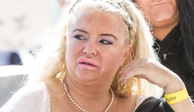 No huh! Johanna Tukiainen repäisi - tätä hän nyt kauppaa