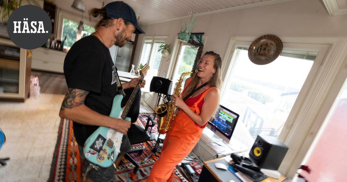 Arkistosta | Hämeenlinnalaisen Purple Universen omaehtoinen musiikki syntyy siellä, missä useimmat vain katsovat televisiota - Hämeen Sanomat