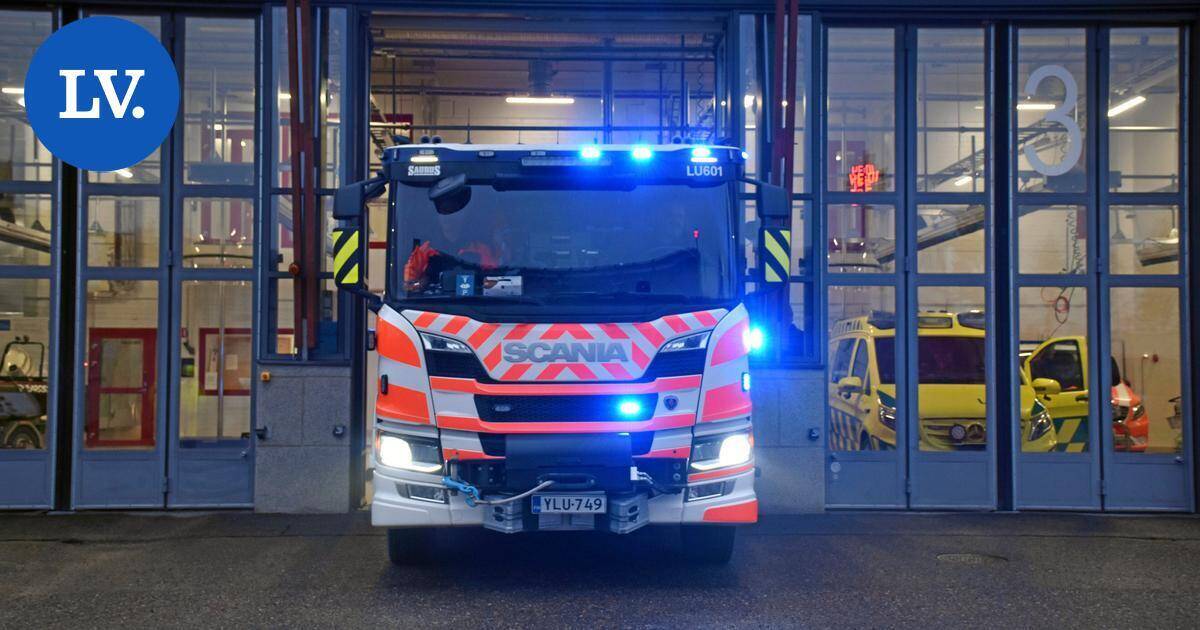 Jakeluauto syttyi palamaan Turunväylällä | Paikalliset