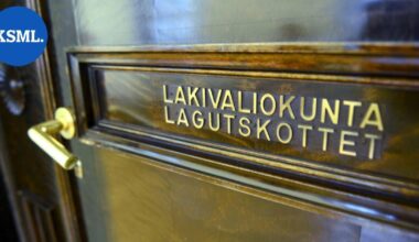 Toiveet kannabiksen laillistamisesta haihtumassa savuna ilmaan | Uutissuomalainen