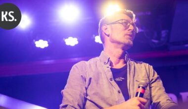 Karaoke-Kouvola | Kouvolan maine houkutteli kaiken kokeneen karaokeisännän kaupunkiin – "Tämä on legendaarinen Suomessa" | Paikalliset