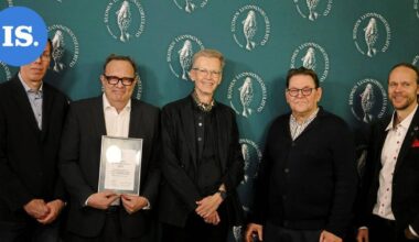 Tutkijat saivat Suomen luonnonsuojeluliitolta palkinnon saimaannorpan lajiksi tunnistamisesta | Paikalliset