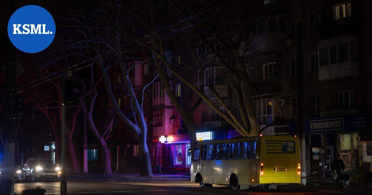 Venäjän yöllinen ilmahyökkäys katkaisi sähköjä laajoilta alueilta Ukrainassa – Ukraina taas iski tärkeään petrokemian tehtaaseen Venäjällä | Uutissuomalainen