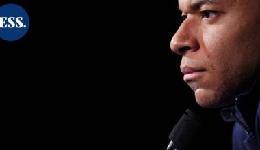 Kultainen Kenkä lienee kolmen kauppa | Urheilu