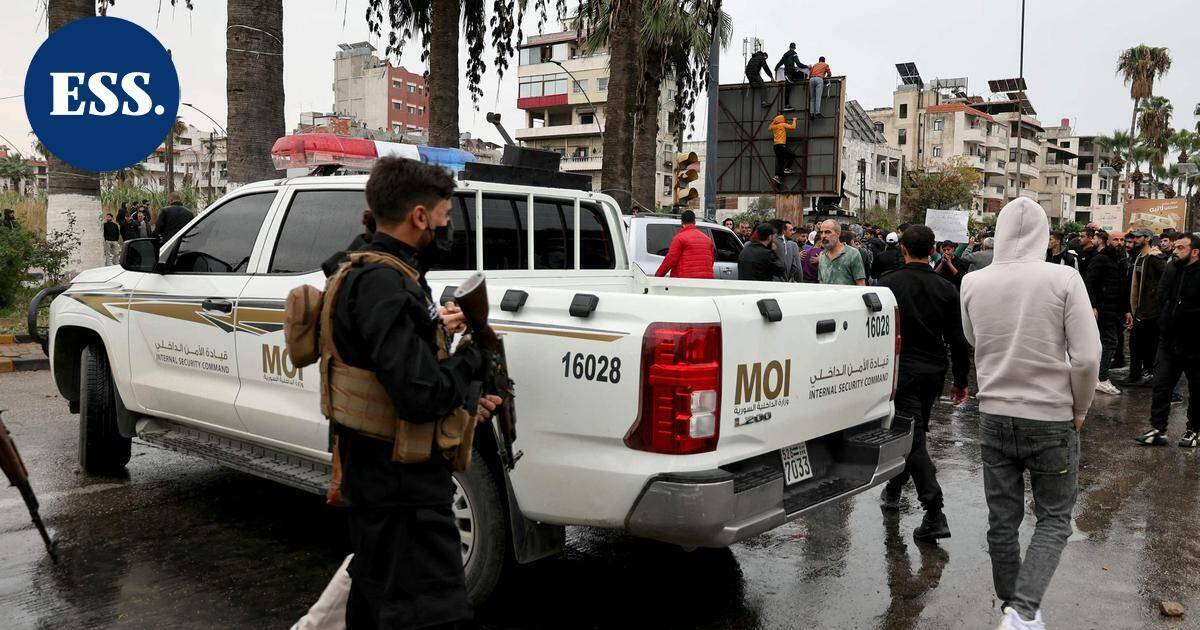 Syyriassa otettiin kiinni parikymmentä väitettyä al-Assadin tukijaa | Uutissuomalainen