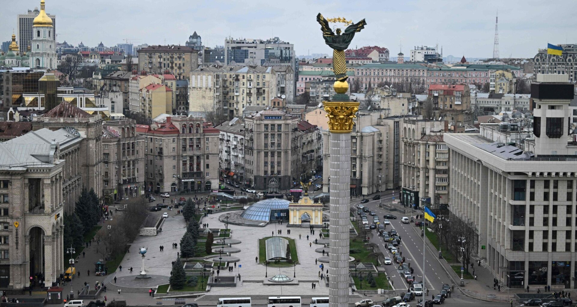 Joka kolmas suuryritys kartoittaa jo liiketoimintaa Ukrainassa