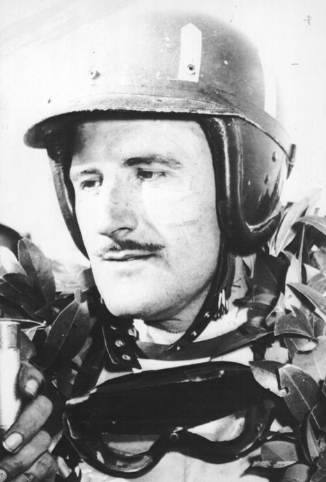 Graham Hill oli uransa huipulla 1960-luvulla. Maailmanmestaruuden viiksekäs englantilainen vei vuosina 1962 ja 1968.