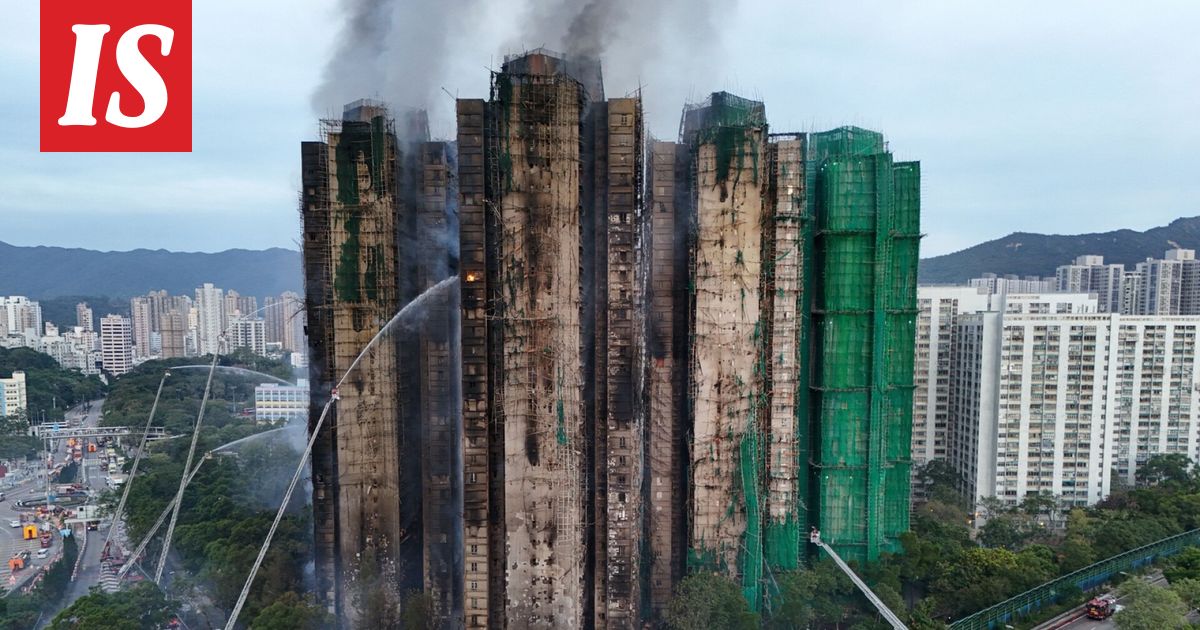 Hongkongin tuhoisan tulipalon uhriluku nousee – 13 pidätetty epäiltyinä kuolemantuottamuksesta