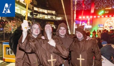 Hakametsässä vastaan käveli smurffi, Lumikki ja olutta juova lohikäärme – katso kuvagalleria dartsillan värikkäimmistä asuista - Aamulehti