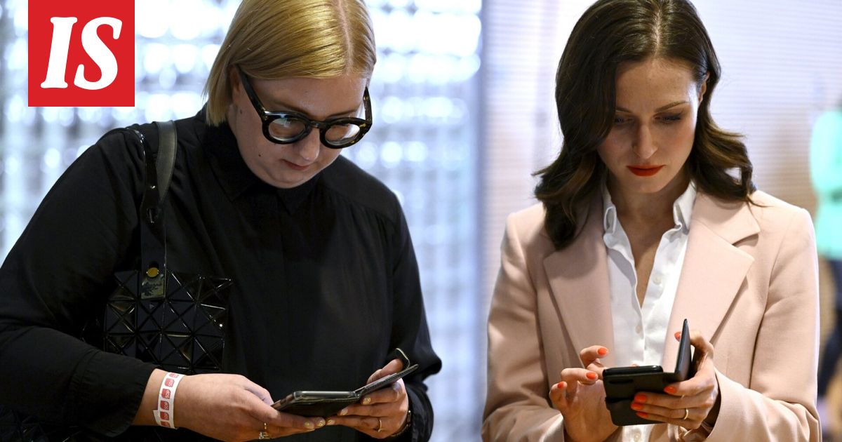 Iida Vallin erosi tehtävistään Sanna Marinin yrityksessä