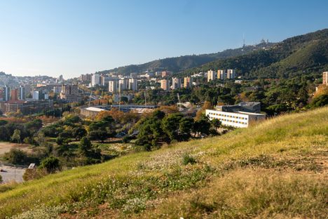 Collserolan vuorijono kohoaa Barcelonan laidalla.
