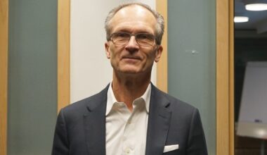 Tapio Korpeinen jatkaa Metsäteollisuuden puheenjohtajana - Metsä